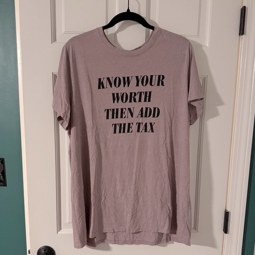 Torrid “know your worth” short sleeve tee